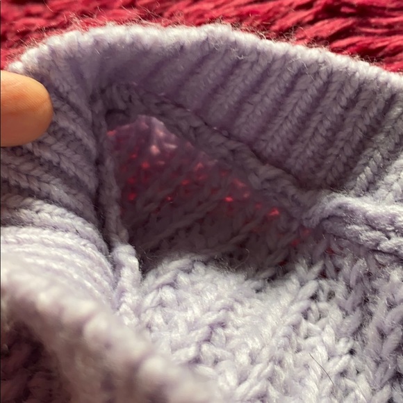 H&M lilac / lavender v-neck knitted sweater - Picture 7 of 8